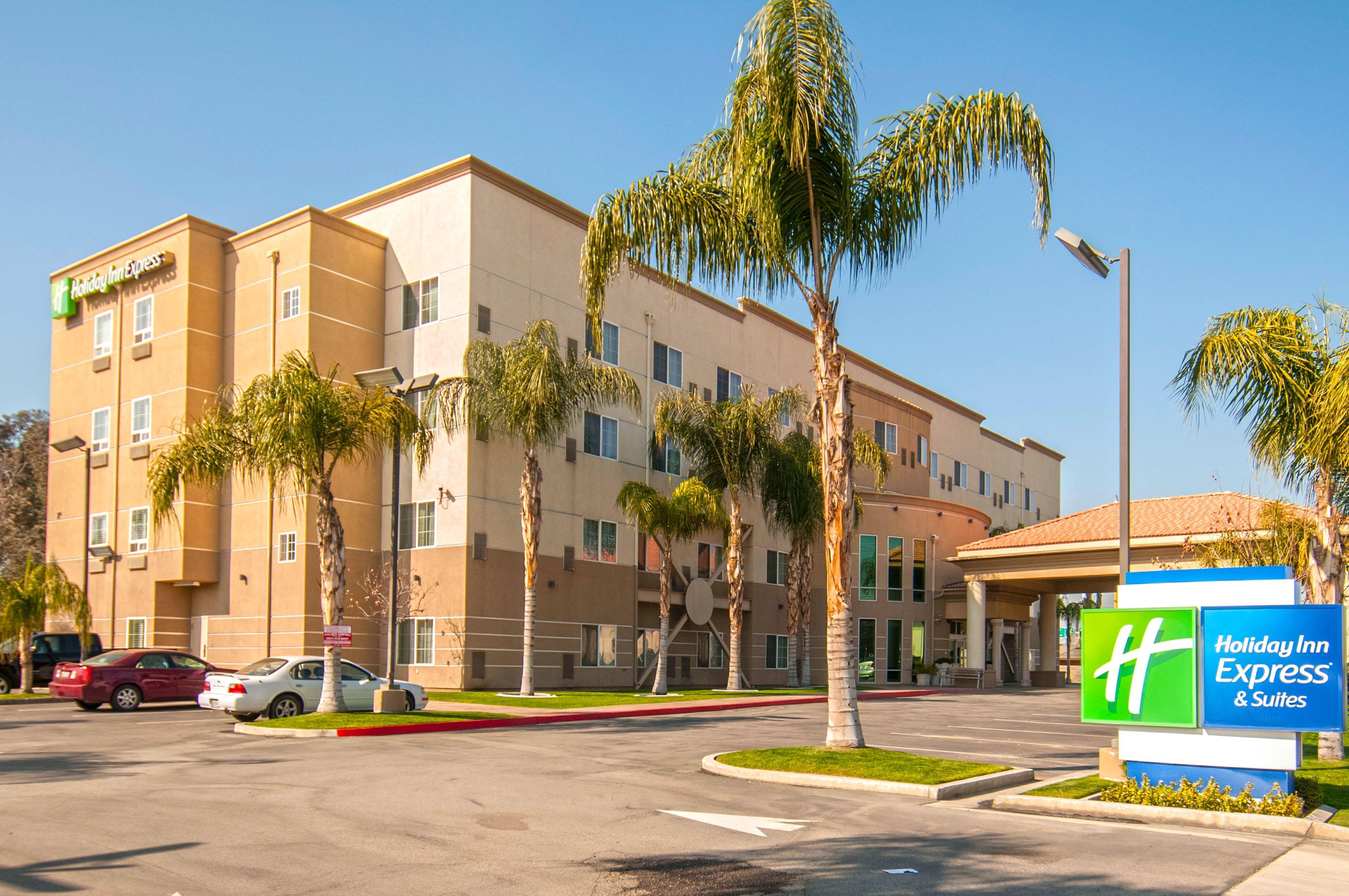 Holiday Inn Express & Suites Bakersfield Central By Ihg Kültér fotó