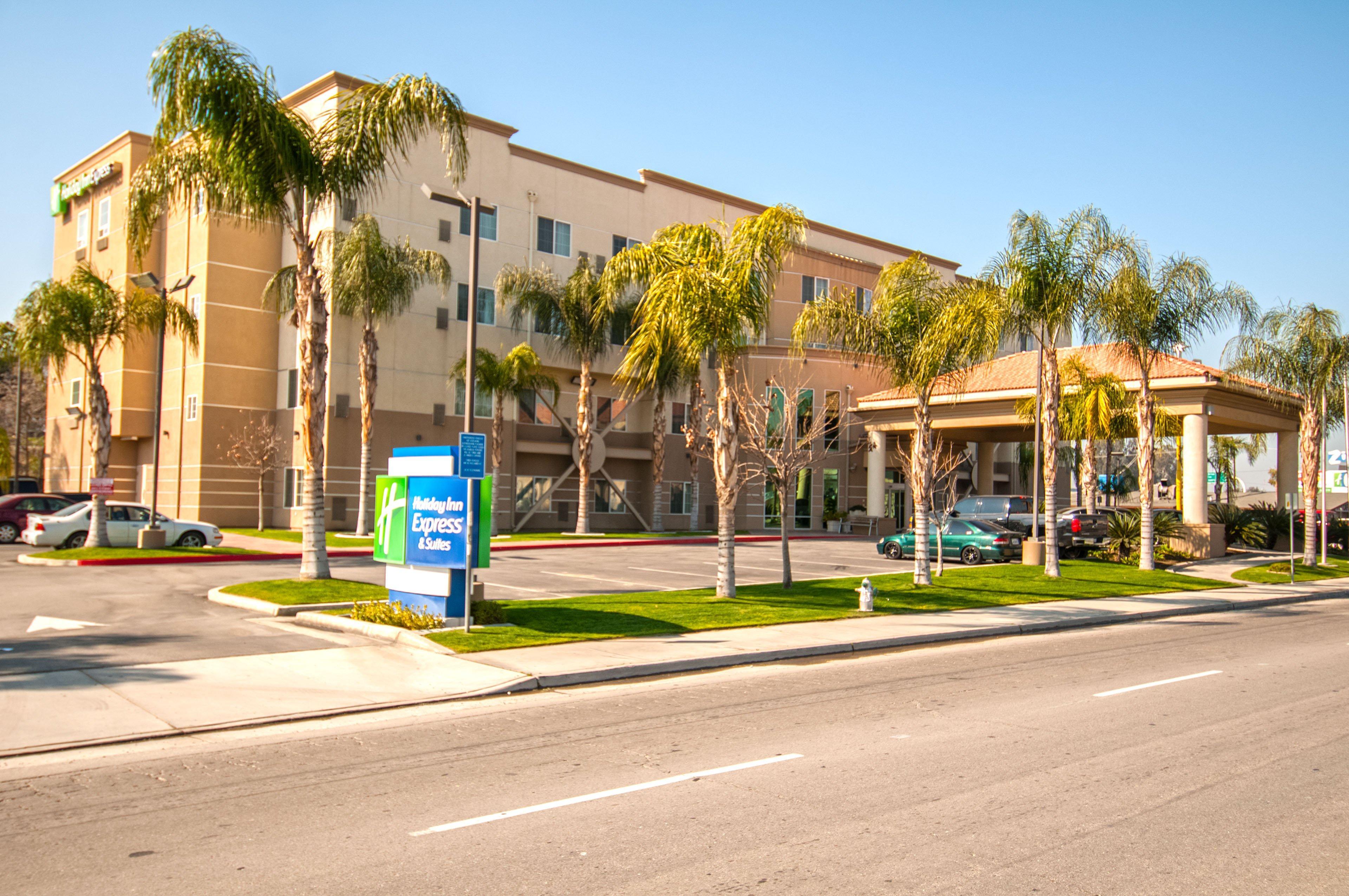 Holiday Inn Express & Suites Bakersfield Central By Ihg Kültér fotó