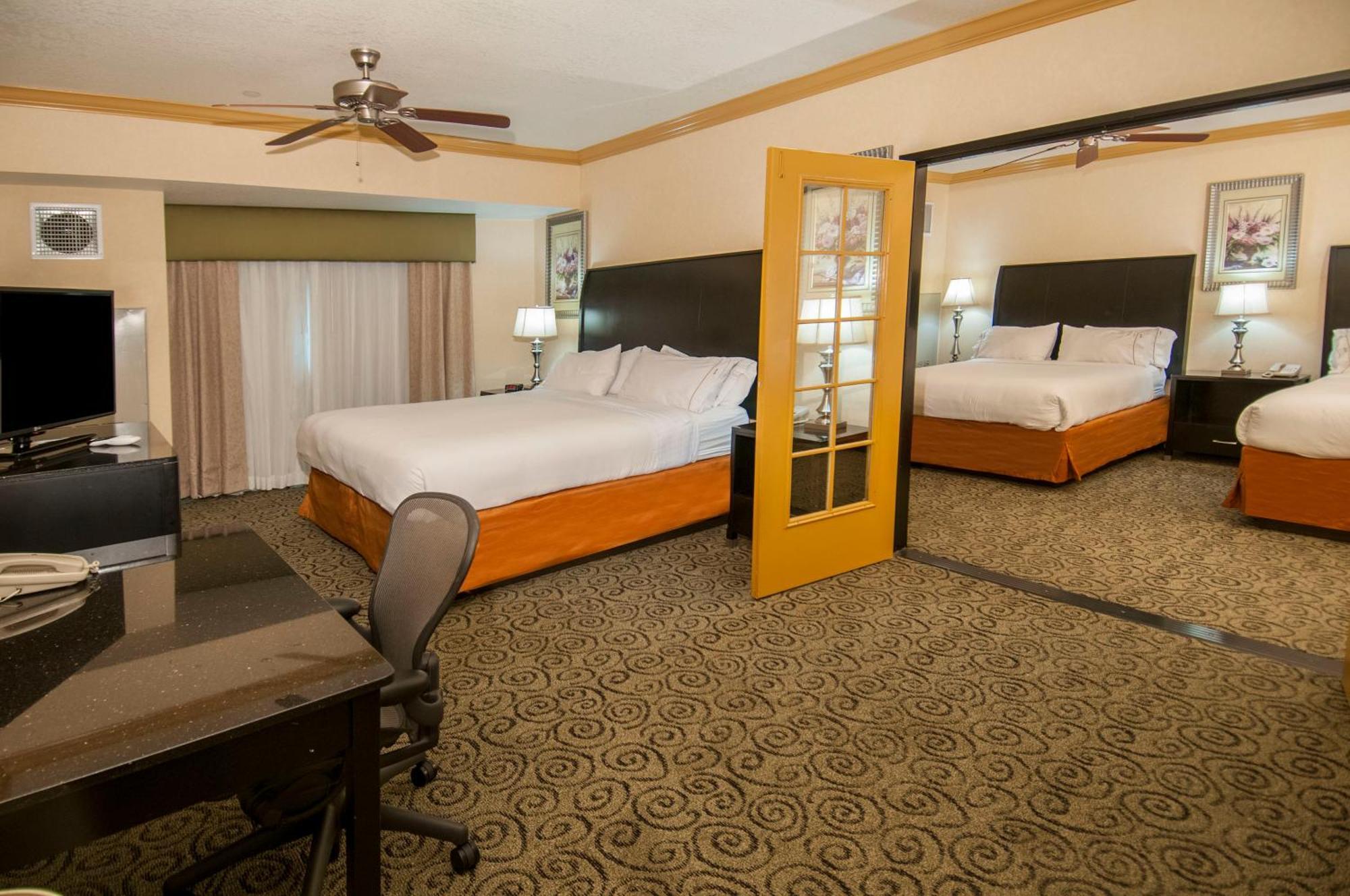 Holiday Inn Express & Suites Bakersfield Central By Ihg Kültér fotó