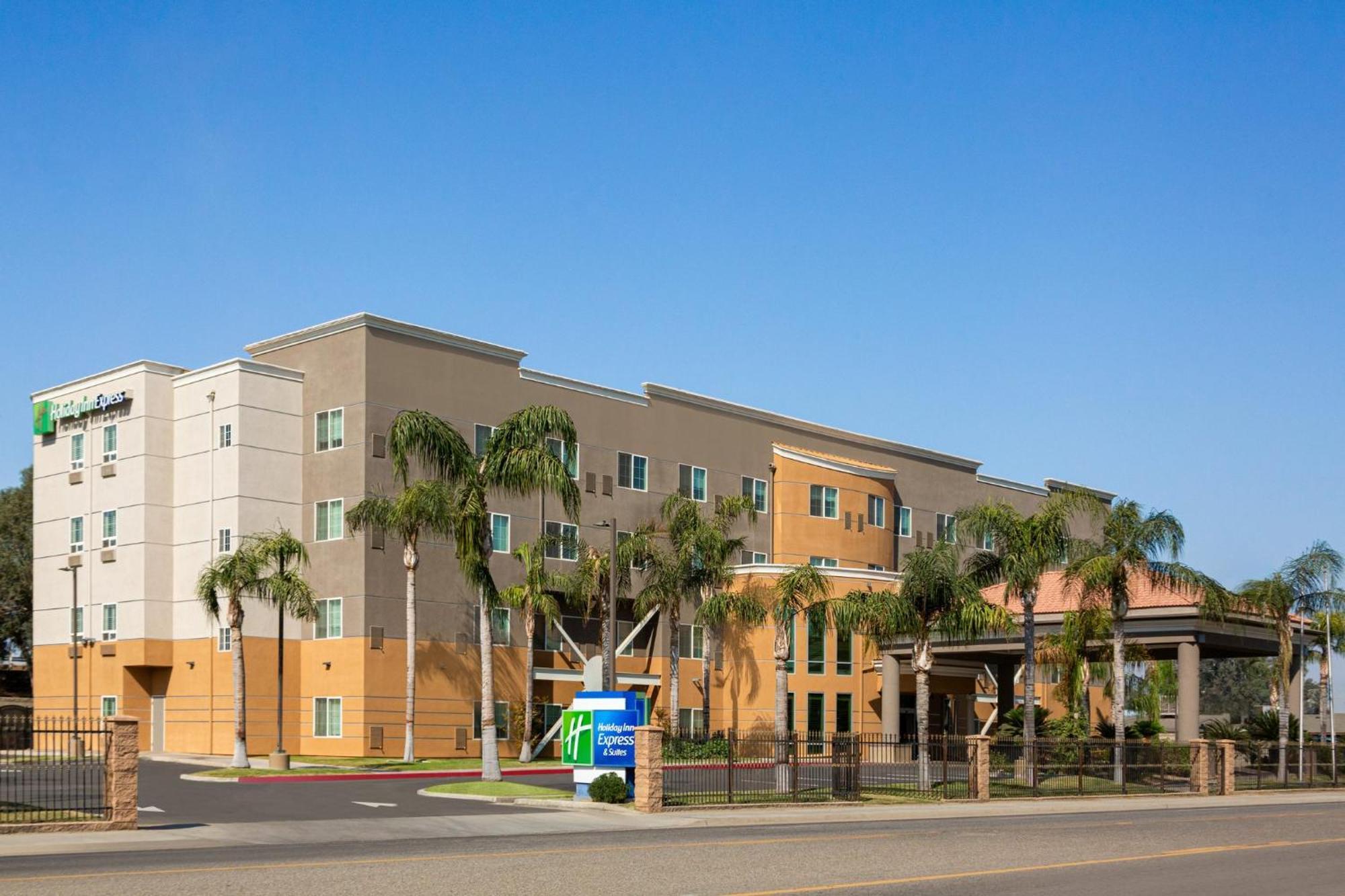 Holiday Inn Express & Suites Bakersfield Central By Ihg Kültér fotó