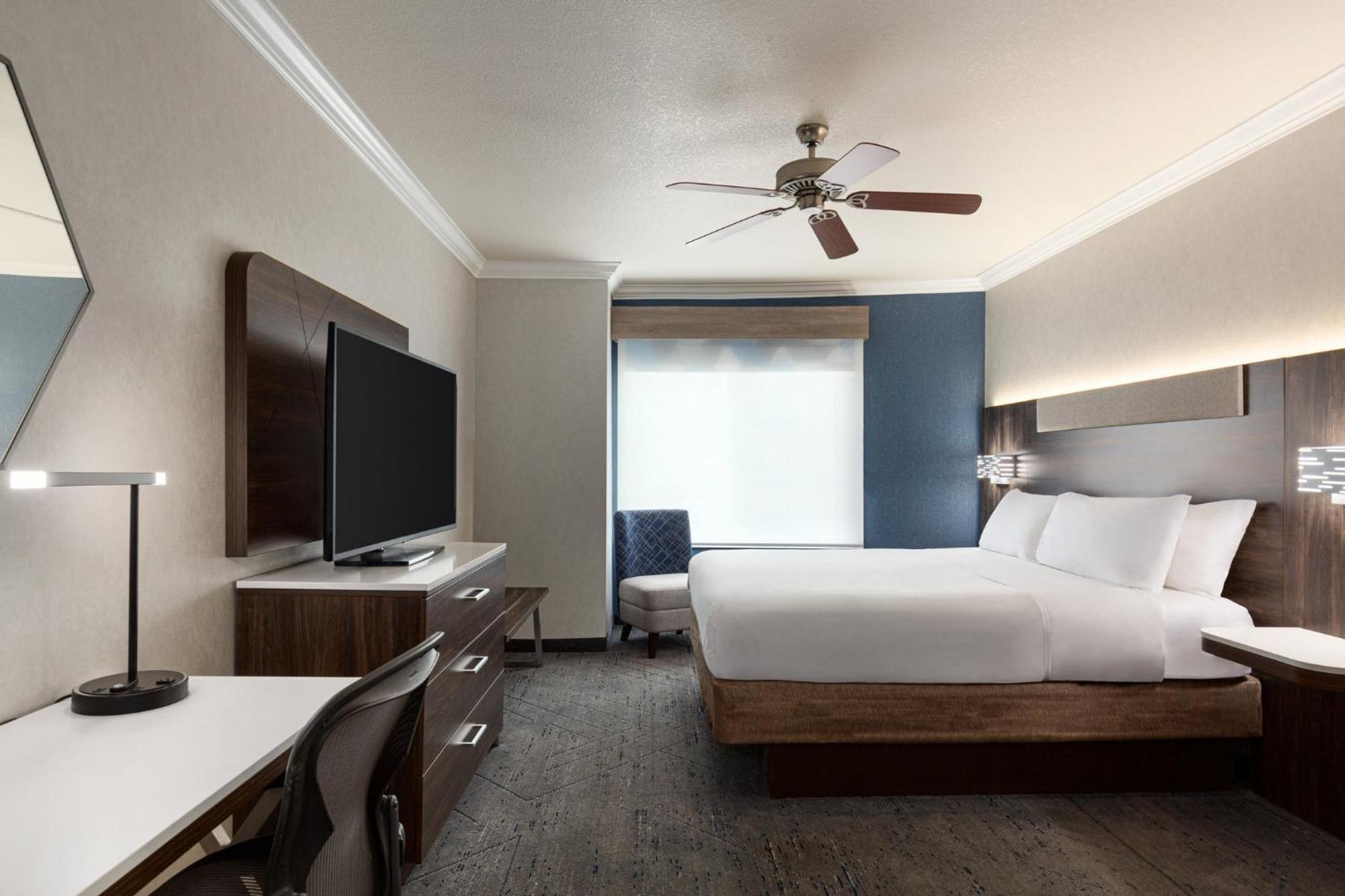 Holiday Inn Express & Suites Bakersfield Central By Ihg Kültér fotó
