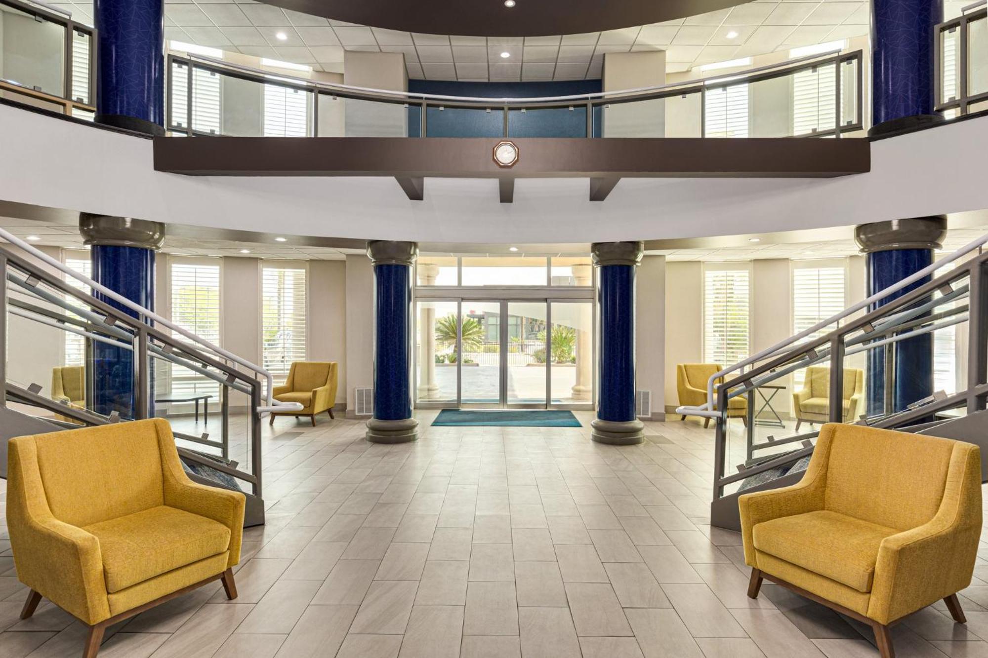 Holiday Inn Express & Suites Bakersfield Central By Ihg Kültér fotó