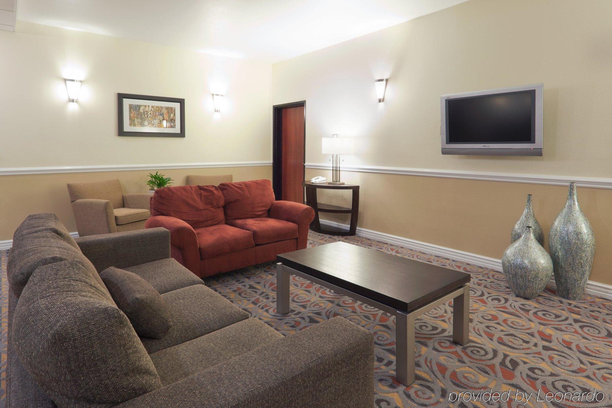 Holiday Inn Express & Suites Bakersfield Central By Ihg Szoba fotó